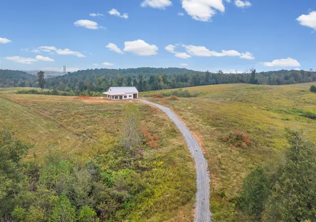 Photo 3 of Single family home for sale at 3214 Brigham Branch Rd, Erin, TN 37061 | MLS# 3612567 | Listing updated on 2026-10-23