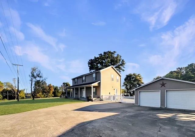 Photo 2 of Single family home for sale at 2448 Highway 120, Big Rock, TN 37023 | MLS# 3613090 | Listing updated on 2026-10-07