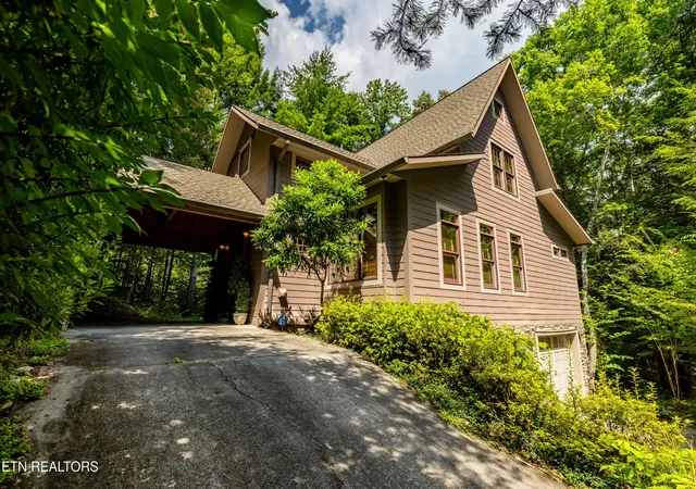 Photo 1 of Single family home for sale at 112 Sunshine Way, Townsend, TN 37882 | MLS# 3612517 | Listing updated on 2026-10-06