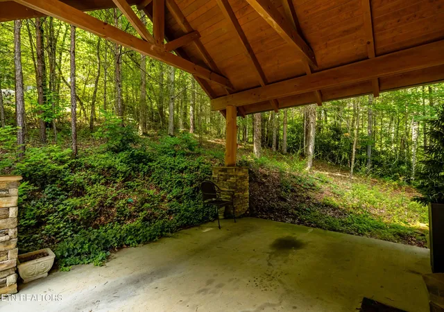 Photo 4 of Single family home for sale at 112 Sunshine Way, Townsend, TN 37882 | MLS# 3612517 | Listing updated on 2026-10-06