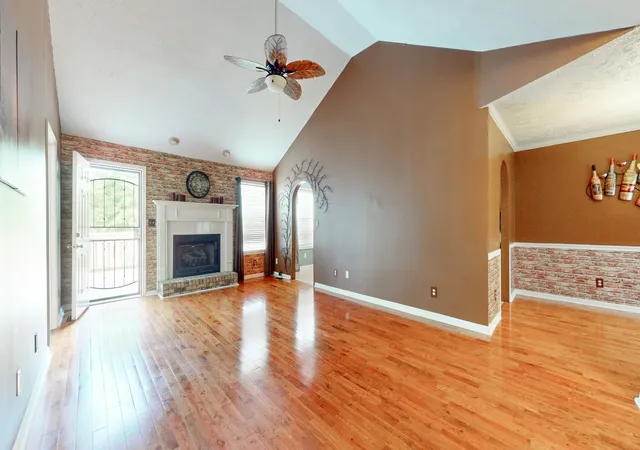 Photo 2 of Single family home for sale at 848 Bunny Ct, Clarksville, TN 37043 | MLS# 3612548 | Listing updated on 2026-10-27