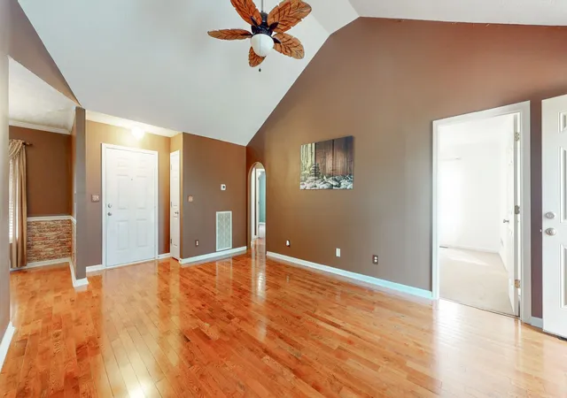 Photo 3 of Single family home for sale at 848 Bunny Ct, Clarksville, TN 37043 | MLS# 3612548 | Listing updated on 2026-10-27