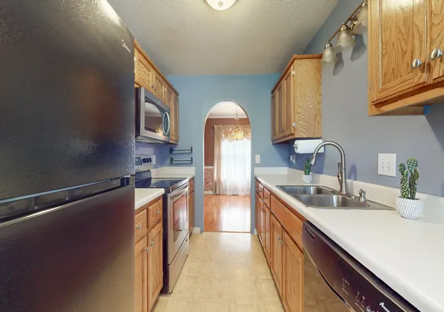 Photo 4 of Single family home for sale at 848 Bunny Ct, Clarksville, TN 37043 | MLS# 3612548 | Listing updated on 2026-10-27