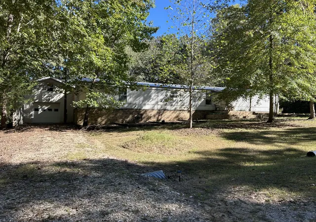 Photo 1 of Manufactured home for sale at 22 Red Oak Cir, Big Sandy, TN 38221 | MLS# 3612561 | Listing updated on 2026-10-07