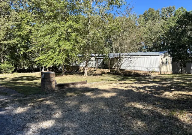 Photo 3 of Manufactured home for sale at 22 Red Oak Cir, Big Sandy, TN 38221 | MLS# 3612561 | Listing updated on 2026-10-07