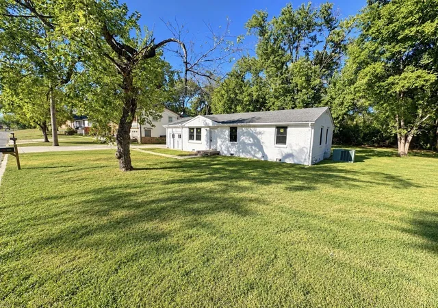 Photo 3 of Single family home for sale at 4760 Bowfield Dr, Antioch, TN 37013 | MLS# 3612568 | Listing updated on 2026-10-07