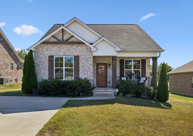Single family home for sale at 222 Julia Ann Ct, Springfield, TN 37172 | MLS# 3612582