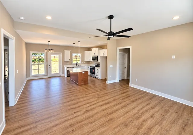 Photo 2 of Single family home for sale at 1849 Francis Fry Rd, Mc Minnville, TN 37110 | MLS# 3612566 | Listing updated on 2026-10-22