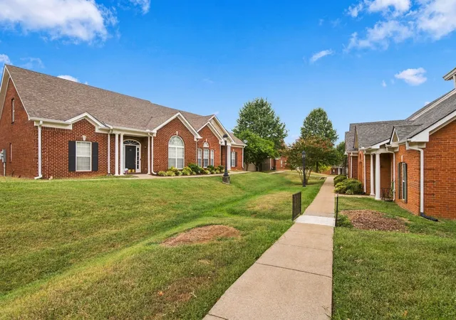 Photo 3 of Townhouse for sale at 2 Bradley Ct, Lebanon, TN 37087 | MLS# 3612678 | Listing updated on 2026-10-07