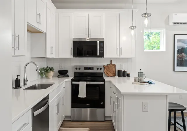 Photo 3 of Townhouse for sale at 139 Straton Ln, Nashville, TN 37216 | MLS# 3612603 | Listing updated on 2026-10-07