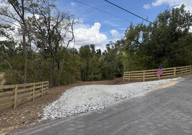 Photo 1 of Land for sale at 0 Old Hwy 99, Columbia, TN 38401 | MLS# 3612642 | Listing updated on 2026-10-07