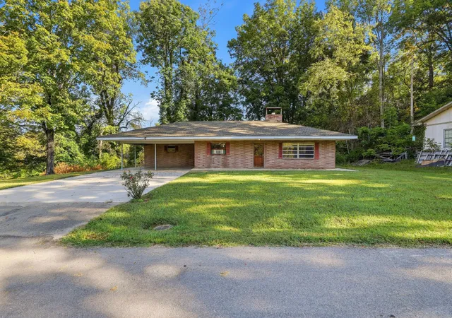 Photo 1 of Sale Pending at 130 Sunset Dr, Pigeon Forge, TN 37863 | MLS# 3620693 | Listing updated on 2026-10-20