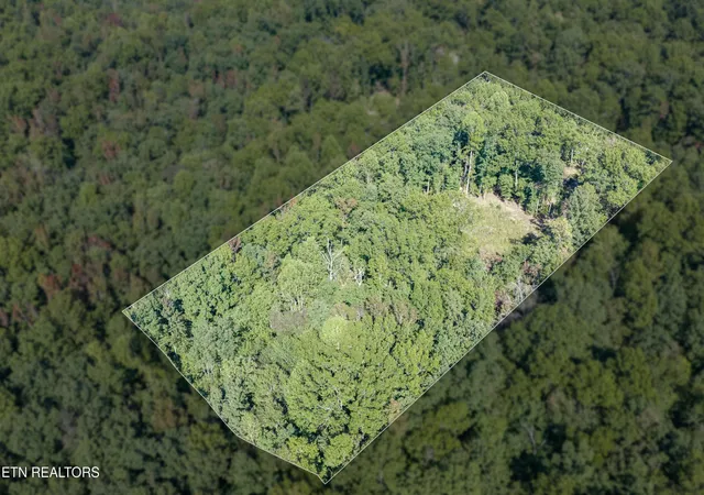 Photo 1 of Sale Pending at 1426 E Overlook Rd, Monterey, TN 38574 | MLS# 3612648 | Listing updated on 2026-10-09