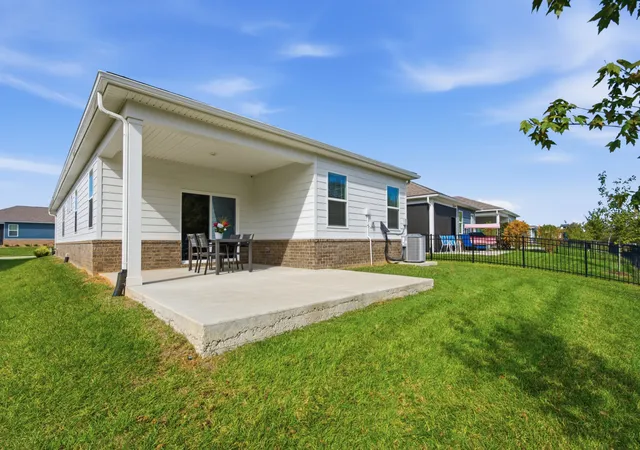 Photo 3 of Single family home for sale at 1093 Stoney Brk Pvt Bnd, Gallatin, TN 37066 | MLS# 3619911 | Listing updated on 2026-10-15