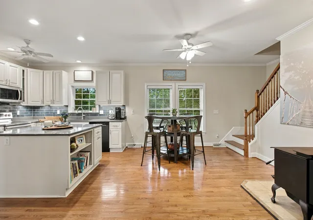 Photo 3 of Single family home for sale at 2272 Lewisburg Pike, Franklin, TN 37064 | MLS# 3621735 | Listing updated on 2026-10-30