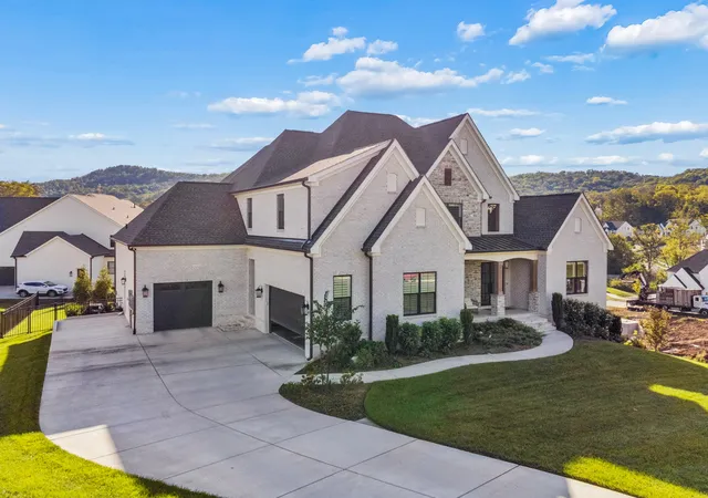 Photo 1 of Single family home for sale at 9541 Tarren Ml Ln, Brentwood, TN 37027 | MLS# 3619741 | Listing updated on 2026-10-20