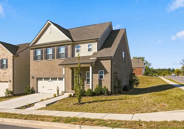 Photo 1 of Single family home for sale at 2100 Creekland View Blvd, Nashville, TN 37207 | MLS# 3618942 | Listing updated on 2026-10-10