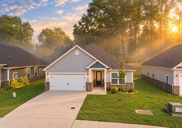 Photo 3 of Single family home for sale at 1003 Autumnwood Dr, Dickson, TN 37055 | MLS# 3612801 | Listing updated on 2026-10-07