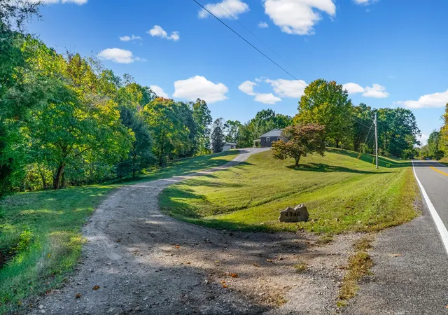 Photo 3 of Single family home for sale at 4840 Tarsus Rd, Palmyra, TN 37142 | MLS# 3619291 | Listing updated on 2026-10-29