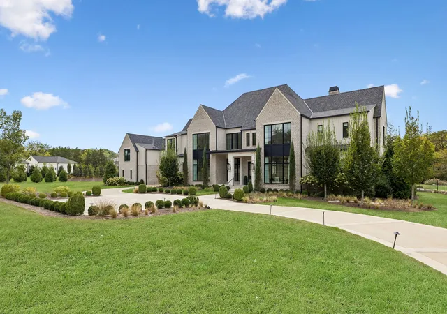 Photo 2 of Single family home for sale at 1541 Sunset Rd, Brentwood, TN 37027 | MLS# 3613251 | Listing updated on 2026-10-08