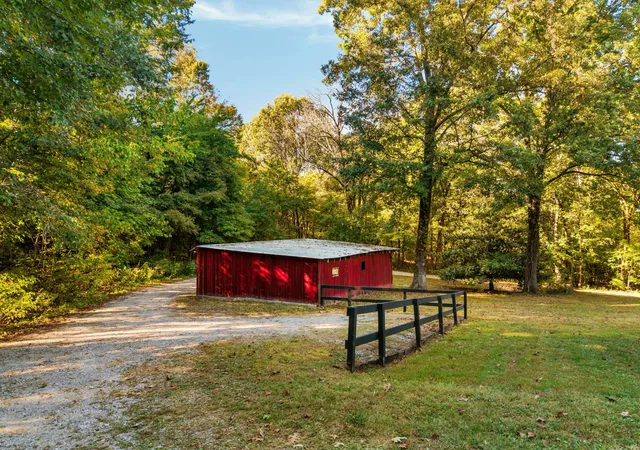 Photo 3 of Single family home for sale at 6267 Meeks Rd, Franklin, TN 37064 | MLS# 3618779 | Listing updated on 2026-10-10