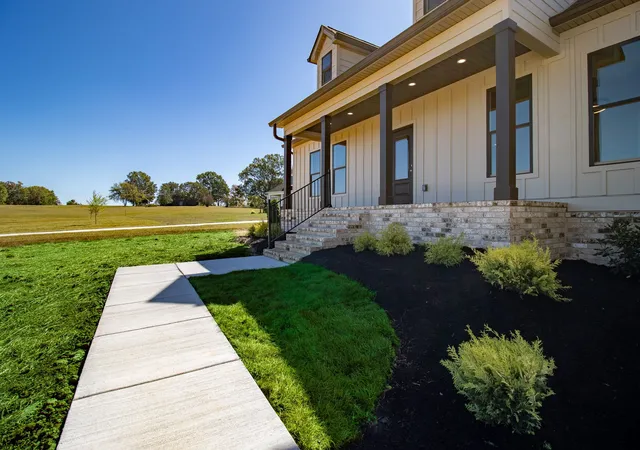 Photo 3 of Single family home for sale at 1049 Kateland Dr, Greenbrier, TN 37073 | MLS# 3613182 | Listing updated on 2026-10-08