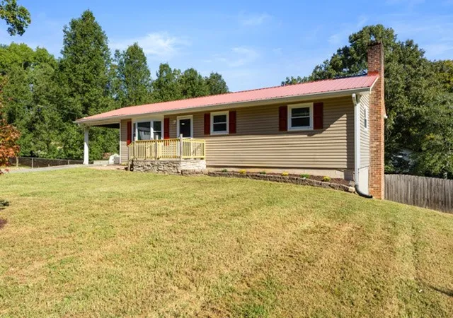 Photo 1 of Single family home for sale at 1945 Plantation Dr SE, Cleveland, TN 37323 | MLS# 3613103 | Listing updated on 2026-10-11