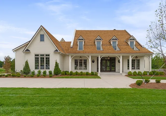 Photo 3 of Single family home for sale at 1100 Mccall Ct, Brentwood, TN 37027 | MLS# 3615149 | Listing updated on 2026-10-08