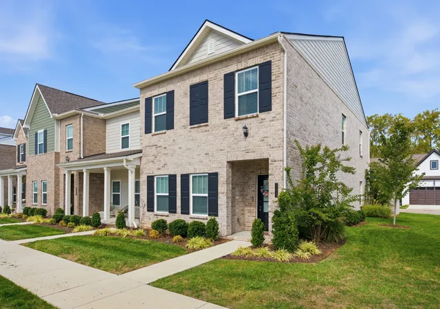 Single family home for sale at 715 Coburg St, Gallatin, TN 37066 | MLS# 3614480