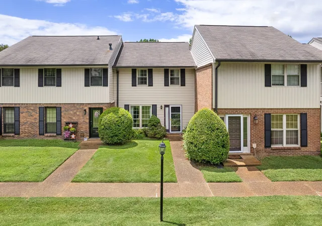 Photo 3 of Townhouse for sale at 4001 Anderson Rd #N29, Nashville, TN 37217 | MLS# 3613024 | Listing updated on 2026-10-07