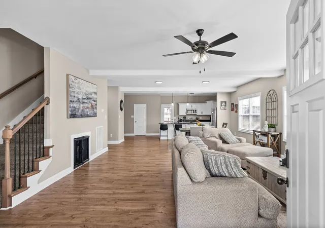 Photo 3 of Single family home for sale at 709 Carillo Dr, Clarksville, TN 37040 | MLS# 3615109 | Listing updated on 2026-10-08