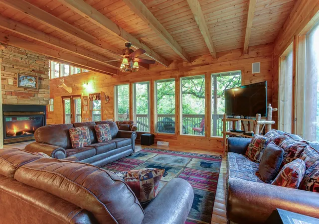 Photo 3 of Single family home for sale at 1707 Ridgecrest Dr, Sevierville, TN 37876 | MLS# 3612884 | Listing updated on 2026-10-07