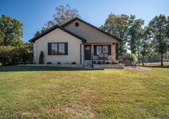 Photo 2 of Single family home for sale at 36 Watson Ln, Lawrenceburg, TN 38464 | MLS# 3618945 | Listing updated on 2026-10-10