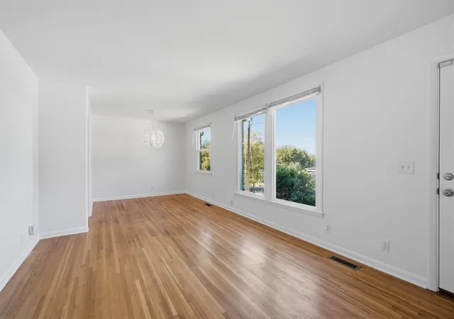 Photo 1 of Single family home for sale at 504 Highcrest Dr, Nashville, TN 37211 | MLS# 3613288 | Listing updated on 2026-10-09