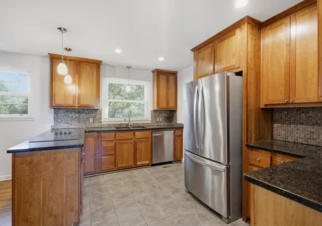 Photo 3 of Single family home for sale at 504 Highcrest Dr, Nashville, TN 37211 | MLS# 3613288 | Listing updated on 2026-10-09