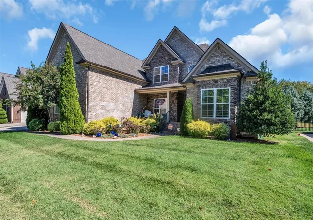 Photo 3 of Single family home for sale at 1819 Fairhaven Ln, Murfreesboro, TN 37128 | MLS# 3612886 | Listing updated on 2026-10-08
