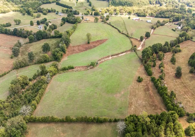Photo 4 of Single family home for sale at 6171 Dug Holw Rd, Bradyville, TN 37026 | MLS# 3612863 | Listing updated on 2026-10-09