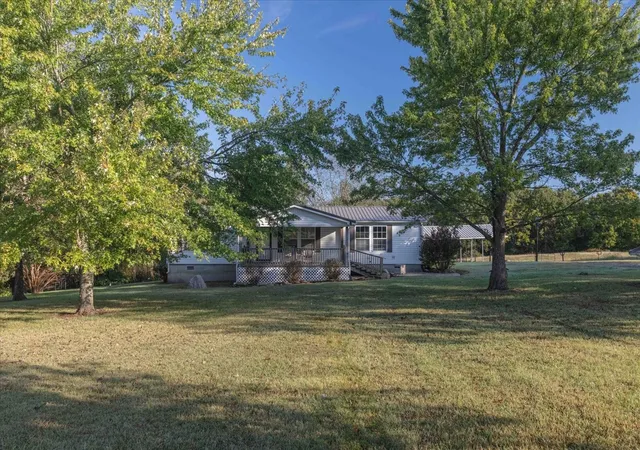 Manufactured home for sale at 501 W George Durham Rd, Westmoreland, TN 37186 | MLS# 3621295