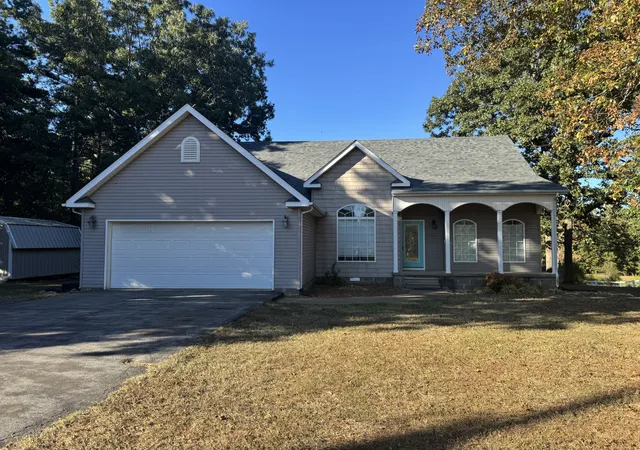 Photo 1 of Single family home for sale at 173 Mitchell St, Hohenwald, TN 38462 | MLS# 3613015 | Listing updated on 2026-10-07