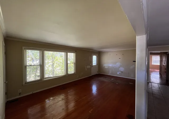 Photo 3 of Single family home for sale at 215 Cindy Pl, Goodlettsville, TN 37072 | MLS# 3613187 | Listing updated on 2026-10-09