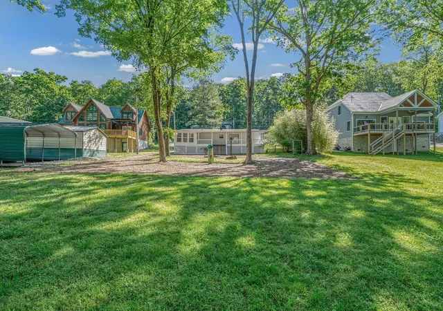 Photo 3 of Manufactured home for sale at 315 Riverview Dr, Dover, TN 37058 | MLS# 3612896 | Listing updated on 2026-10-07