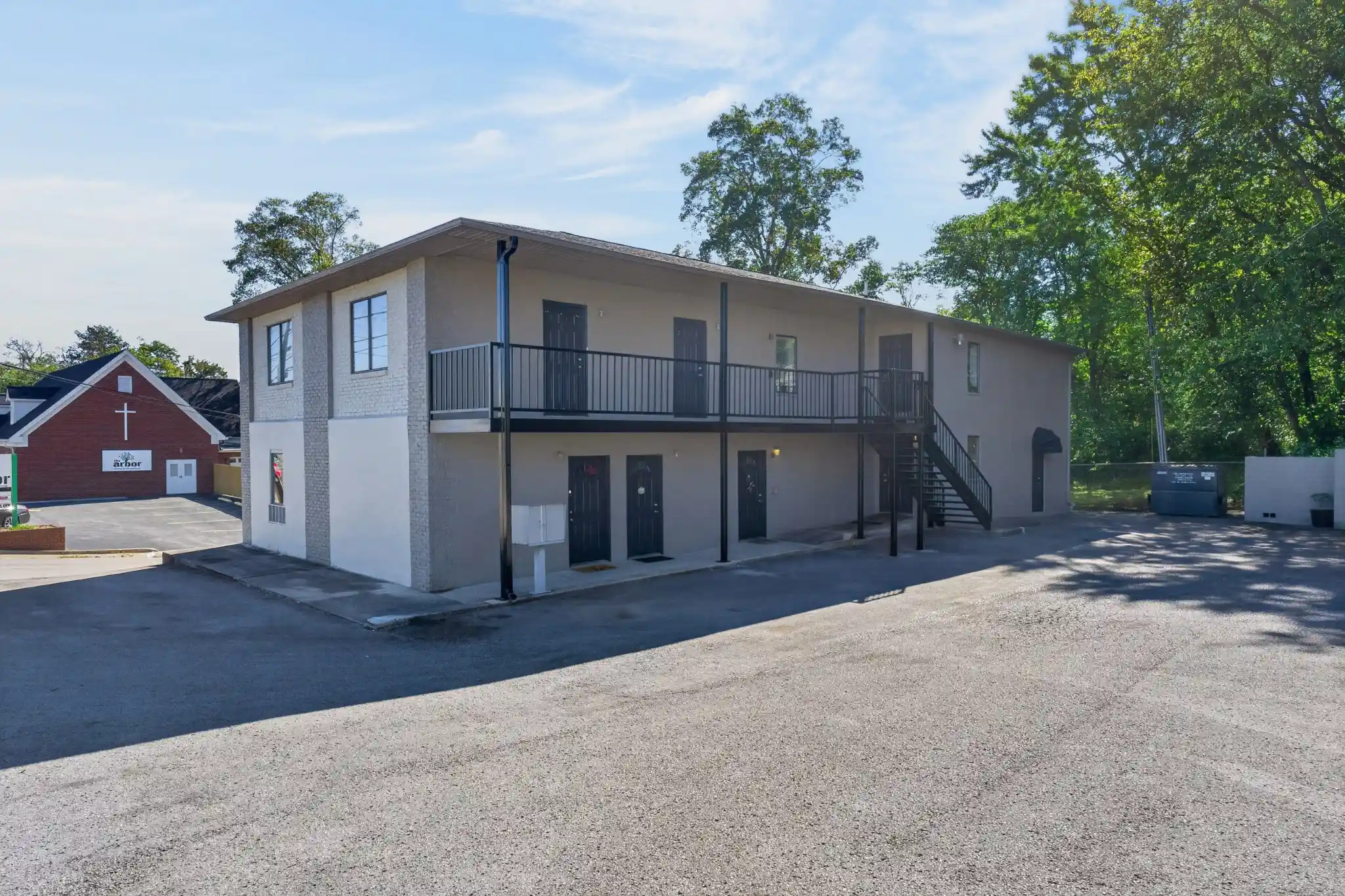 Listing Photo 1 - Condo for sale in 916 Sparta St located at 916 Sparta St, McMinnville, TN 37110 - Unit 916 Sparta St
