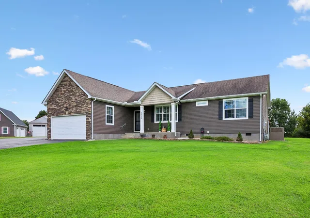 Photo 1 of Manufactured home for sale at 2028 Mason Ln, Spring Hill, TN 37174 | MLS# 3612944 | Listing updated on 2026-10-29