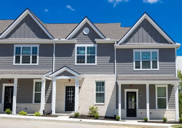 Photo 3 of Townhouse for sale at 106 Dry Cyn, La Vergne, TN 37086 | MLS# 3612928 | Listing updated on 2026-10-09