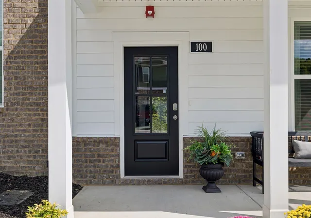 Photo 4 of Townhouse for sale at 106 Dry Cyn, La Vergne, TN 37086 | MLS# 3612928 | Listing updated on 2026-10-09