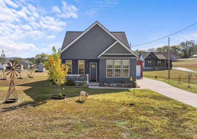 Photo 1 of Single family home for sale at 2705 Mcconnell Rd, Cornersville, TN 37047 | MLS# 3612996 | Listing updated on 2026-10-08
