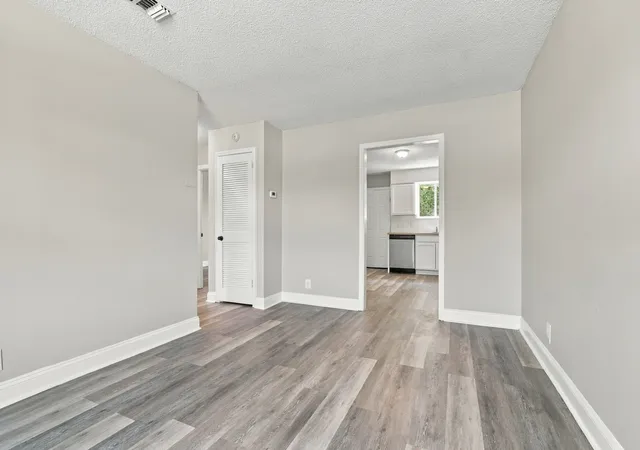 Photo 4 of Single family home for sale at 3704 Brickmont Dr, Nashville, TN 37207 | MLS# 3612992 | Listing updated on 2026-10-07