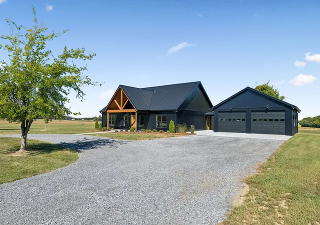 Photo 3 of Single family home for sale at 8922 Youngville Rd, Springfield, TN 37172 | MLS# 3613240 | Listing updated on 2026-10-09