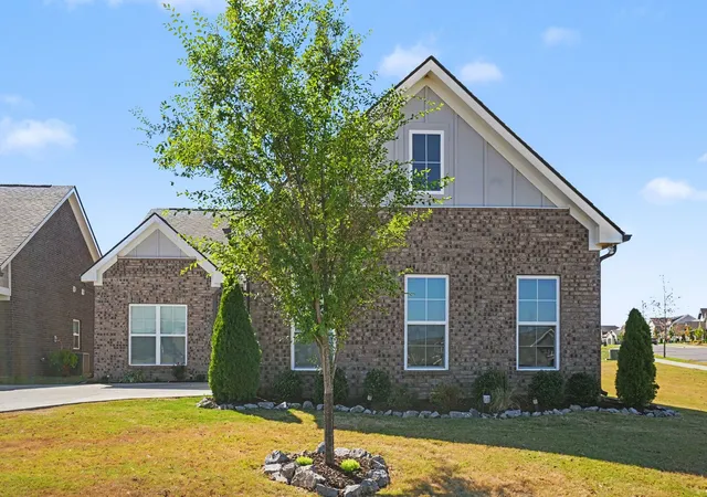 Photo 2 of Single family home for sale at 7100 Maddenwood Ln, Hermitage, TN 37076 | MLS# 3618683 | Listing updated on 2026-10-10