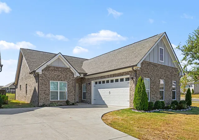 Photo 3 of Single family home for sale at 7100 Maddenwood Ln, Hermitage, TN 37076 | MLS# 3618683 | Listing updated on 2026-10-10
